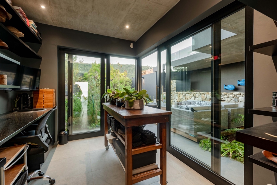 4 Bedroom Property for Sale in Keurbooms Western Cape